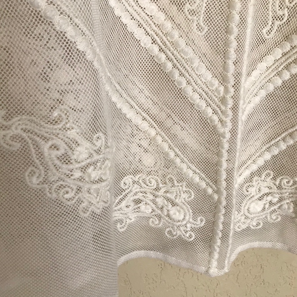 Lucky Brand White Mesh Lace Tee Shirt Medium - Picture 3 of 7